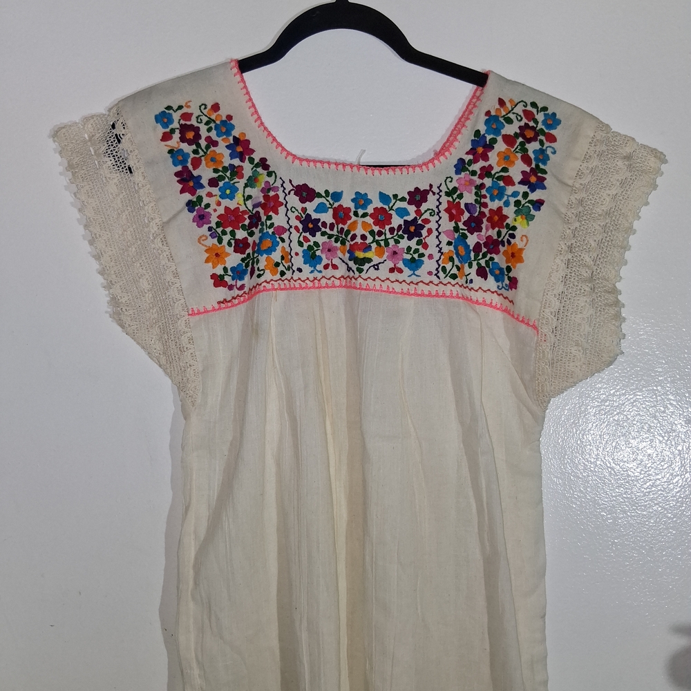 Embroidered Floral Cream Blouse